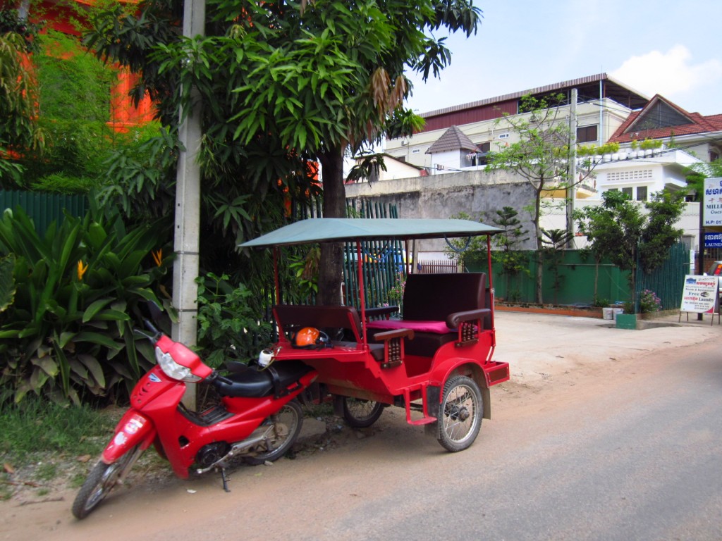 A parked tuktuk