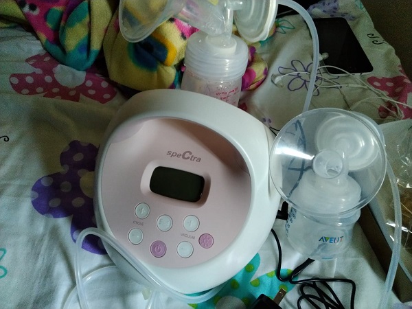 Spectra S2 with Avent bottle